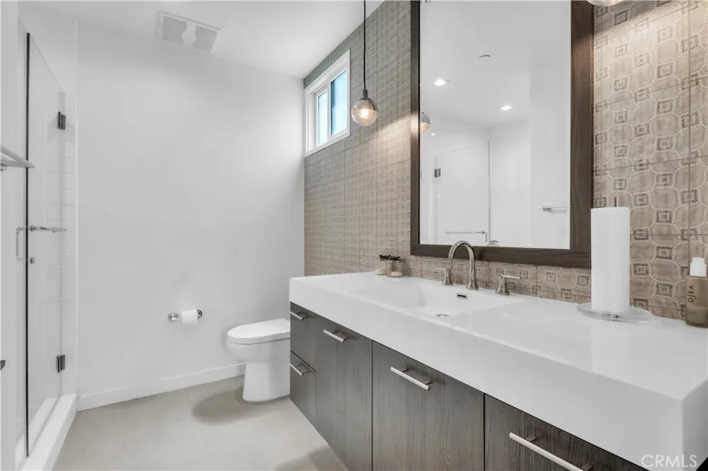 532 W Elk Avenue #1 Glendale, CA 91204