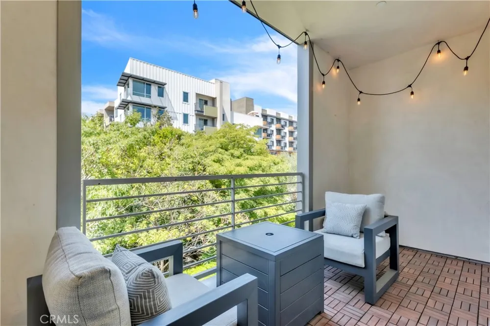 532 W Elk Avenue #1 Glendale, CA 91204