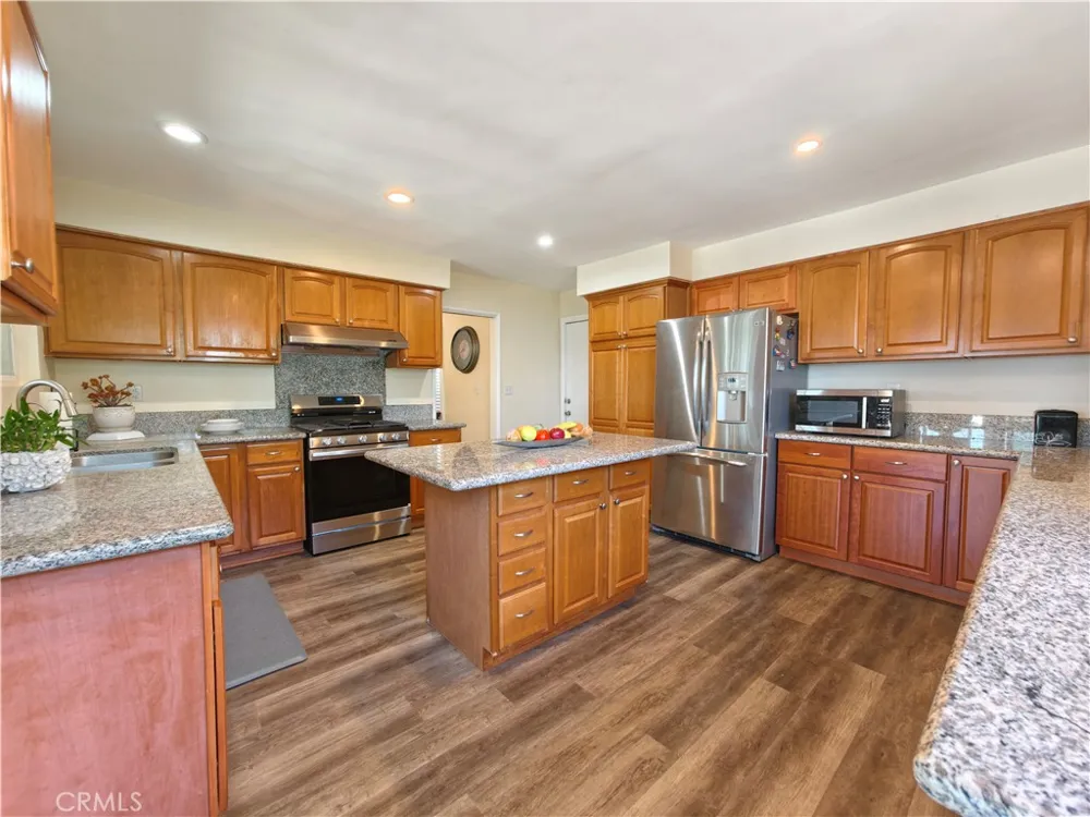 660 S Bradshawe Avenue Monterey Park, CA 91754