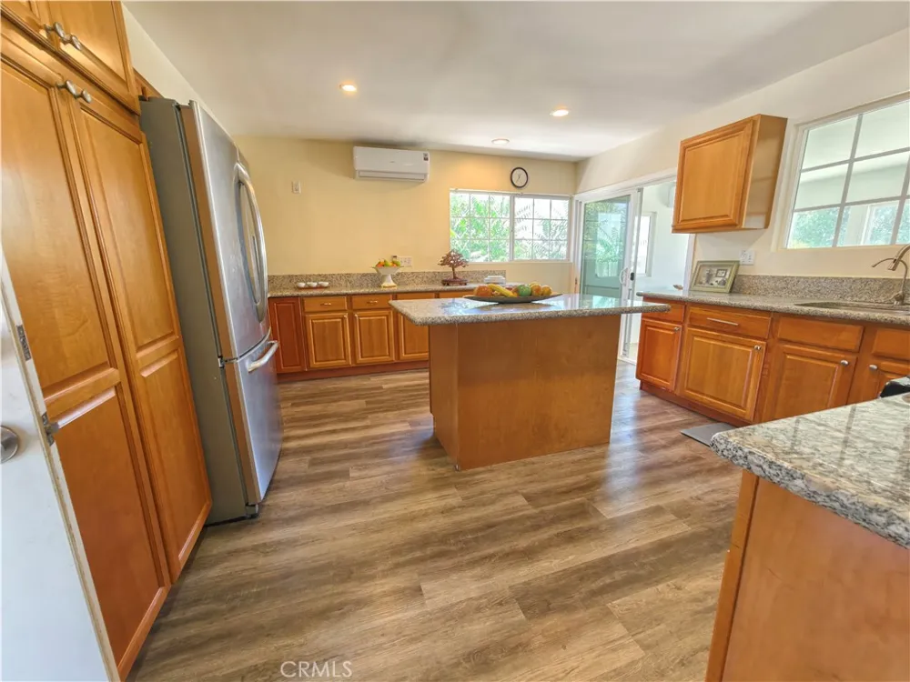660 S Bradshawe Avenue Monterey Park, CA 91754