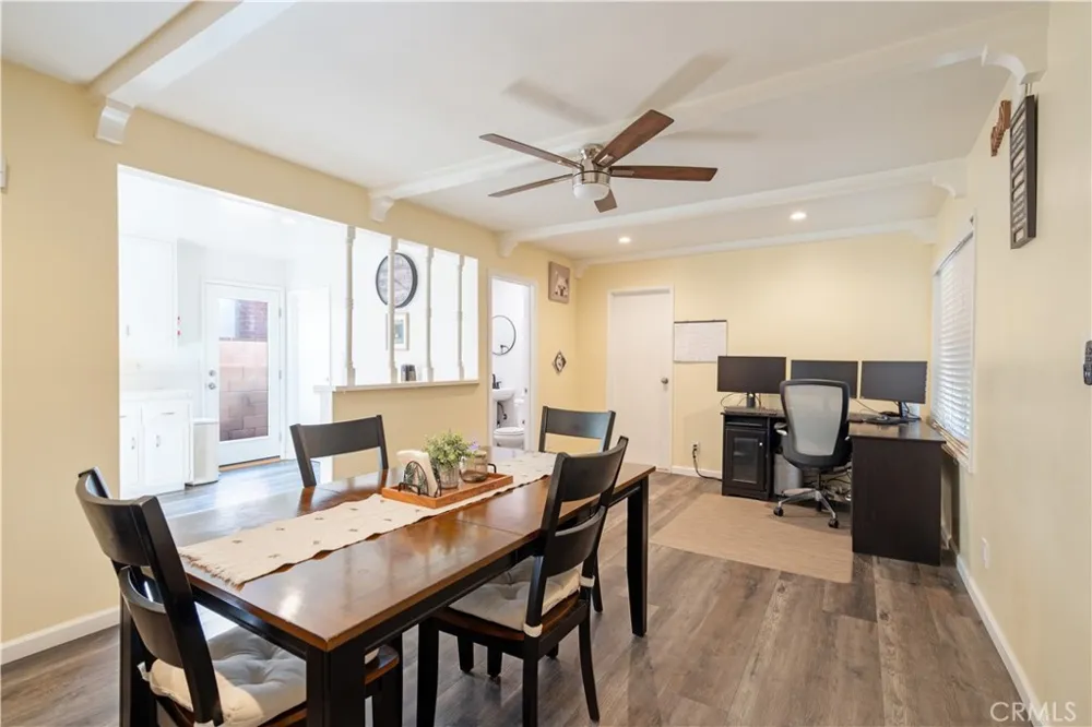 6155 Goshen Avenue Simi Valley, CA 93063