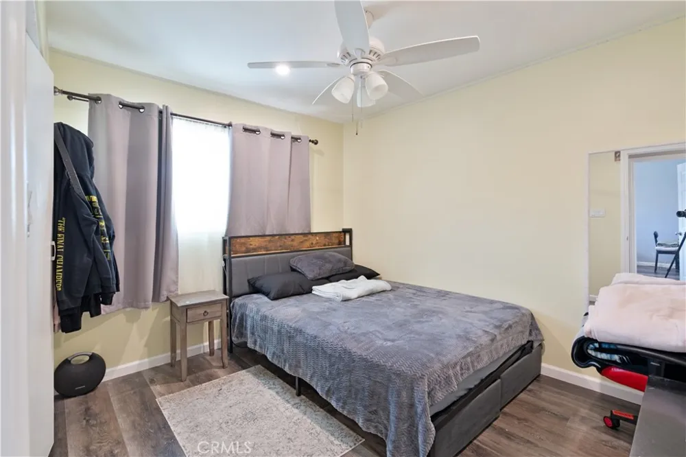 6155 Goshen Avenue Simi Valley, CA 93063