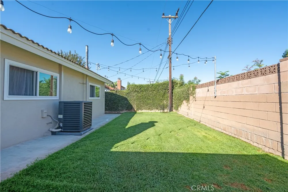 6155 Goshen Avenue Simi Valley, CA 93063