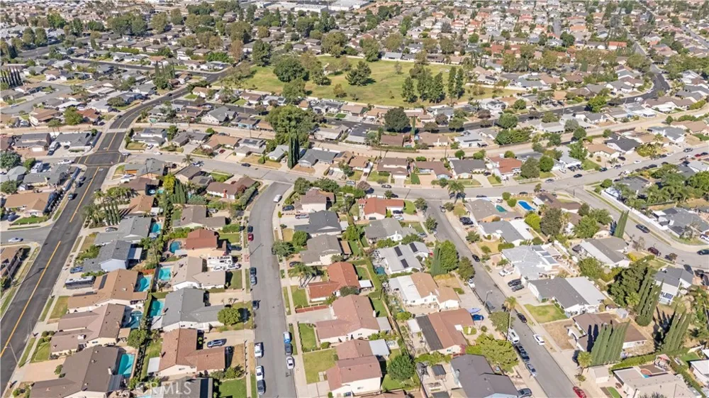 6155 Goshen Avenue Simi Valley, CA 93063