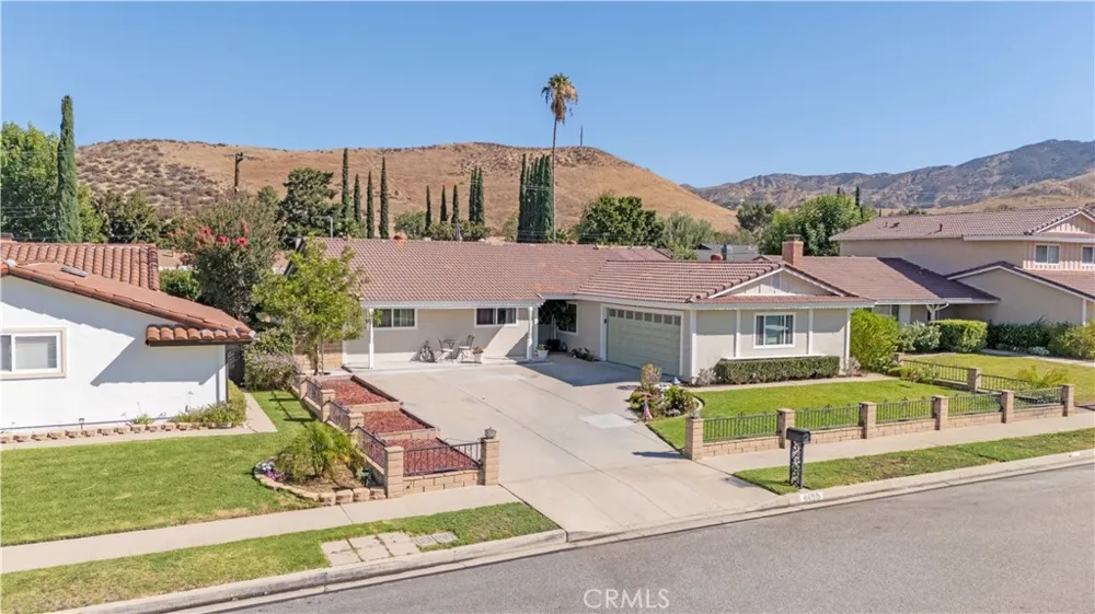 6155 Goshen Avenue Simi Valley, CA 93063