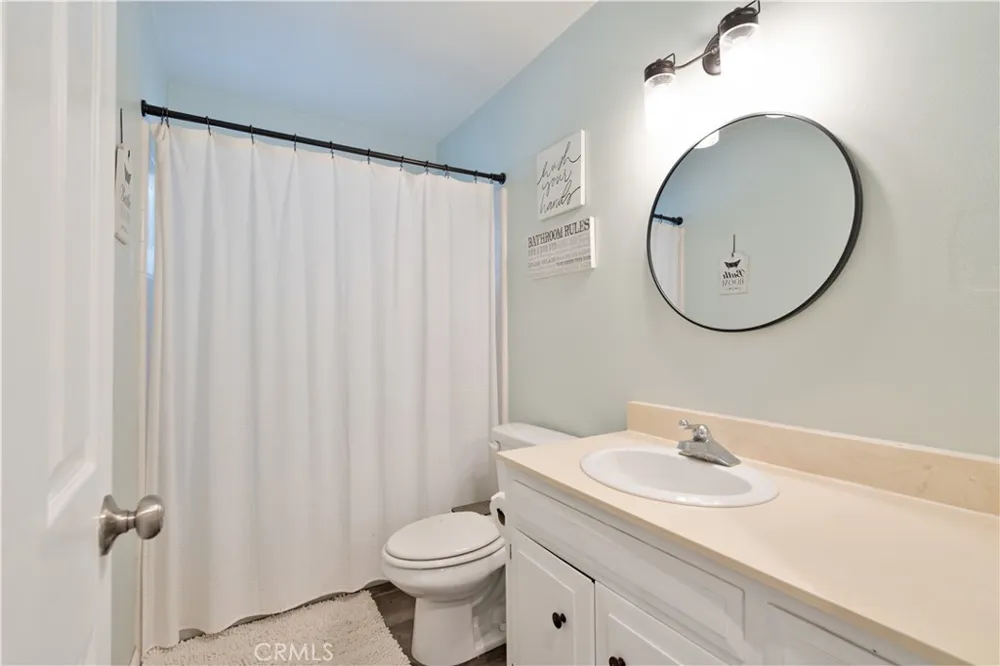 6155 Goshen Avenue Simi Valley, CA 93063