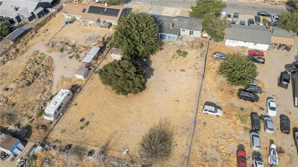 40245 176th E Lake Los Angeles, CA 93591