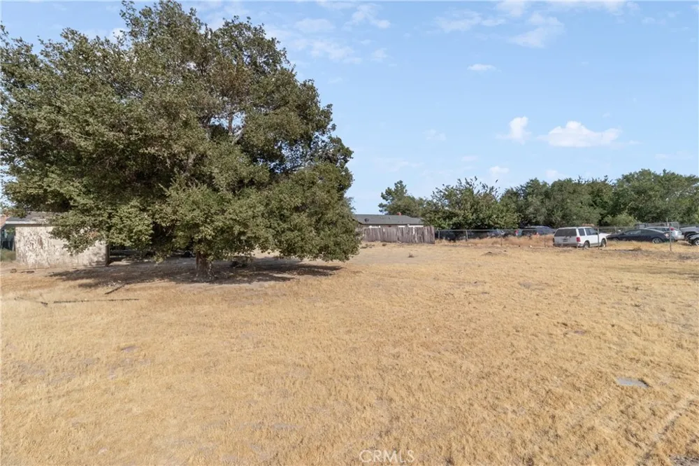 40245 176th E Lake Los Angeles, CA 93591