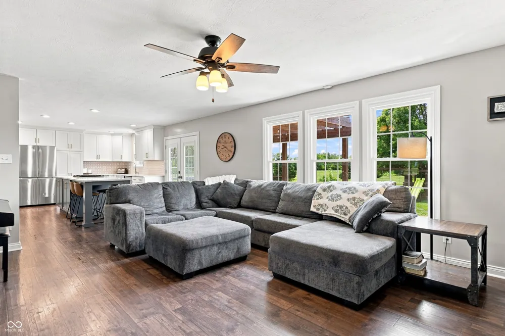 7218 500 W McCordsville, IN 46055