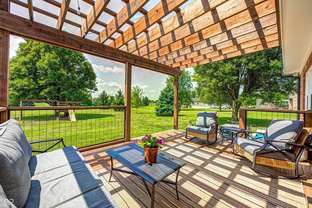 7218 500 W McCordsville, IN 46055