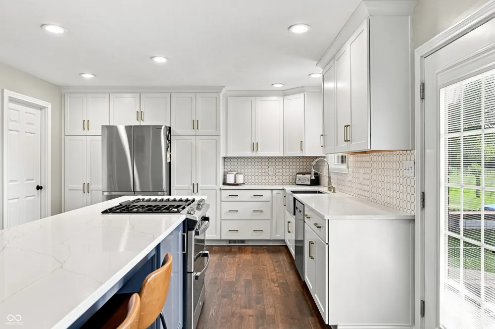 7218 500 W McCordsville, IN 46055