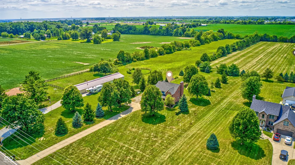 7218 500 W McCordsville, IN 46055