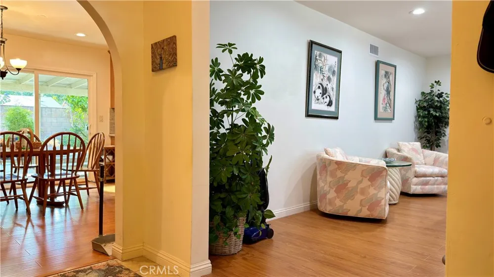 9621 Jumilla Chatsworth, CA 91311
