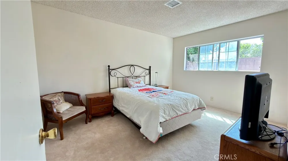 9621 Jumilla Chatsworth, CA 91311