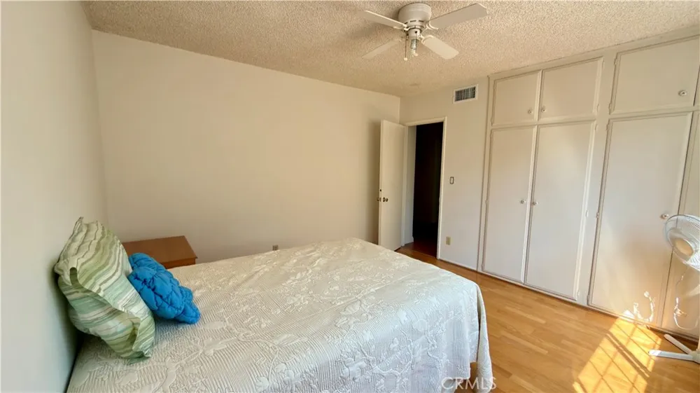 9621 Jumilla Chatsworth, CA 91311
