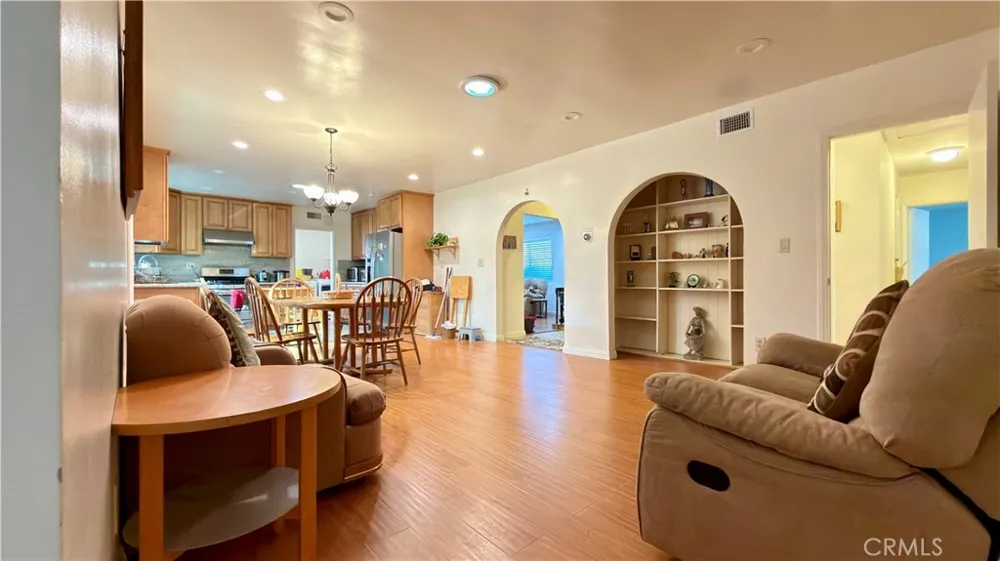 9621 Jumilla Chatsworth, CA 91311