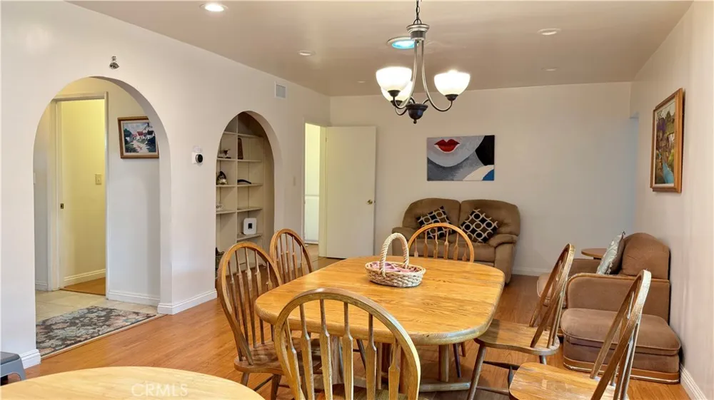 9621 Jumilla Chatsworth, CA 91311