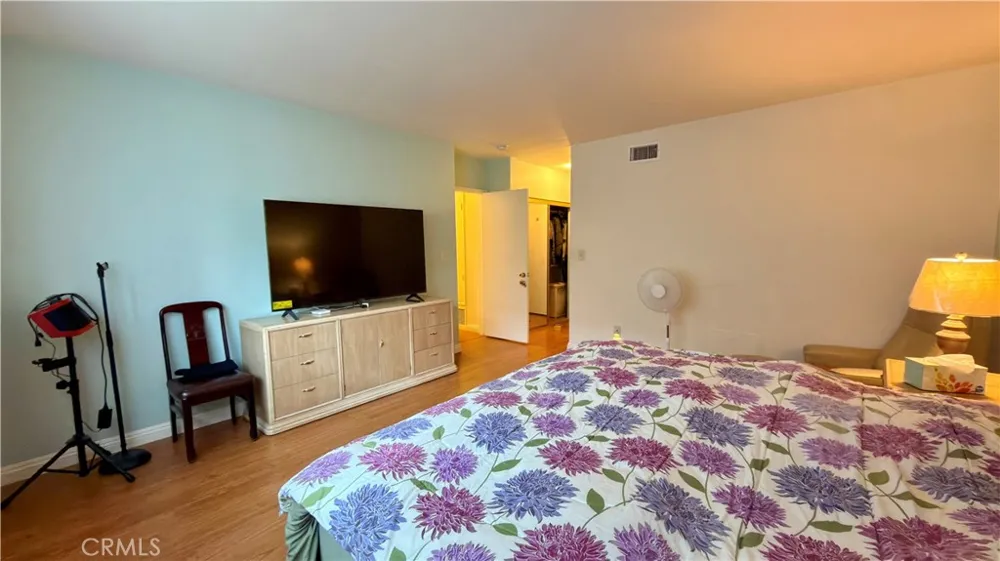 9621 Jumilla Chatsworth, CA 91311