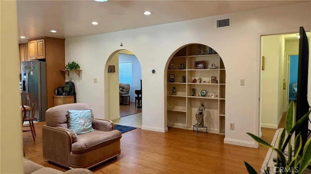 9621 Jumilla Chatsworth, CA 91311