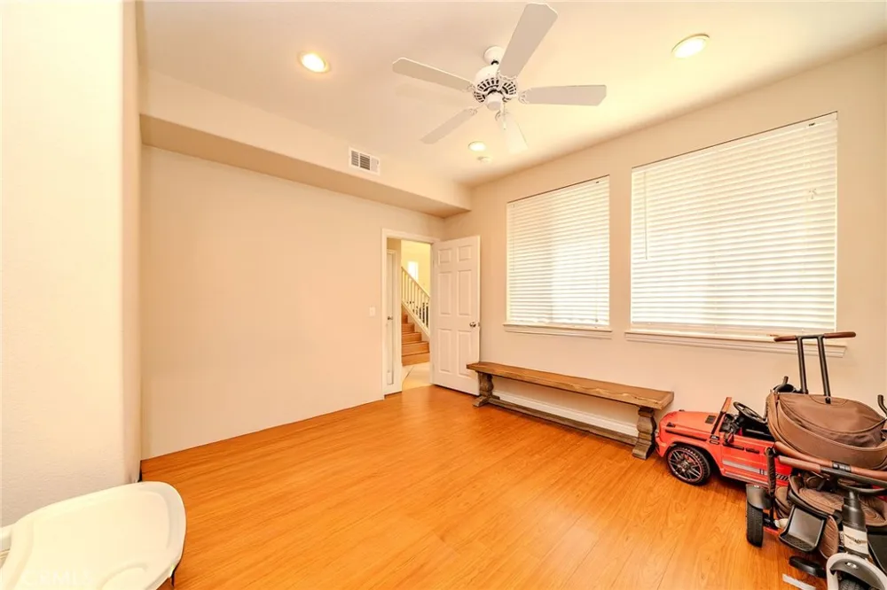 11450 Wistful Vista Way Porter Ranch, CA 91326
