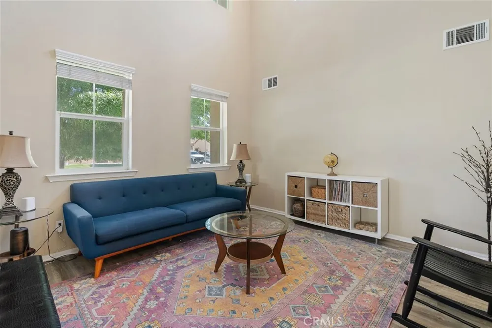 5824 W Avenue K13 Lancaster, CA 93536