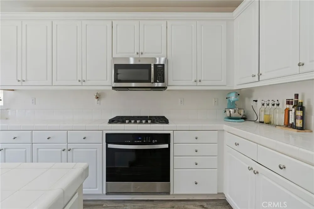 5824 W Avenue K13 Lancaster, CA 93536