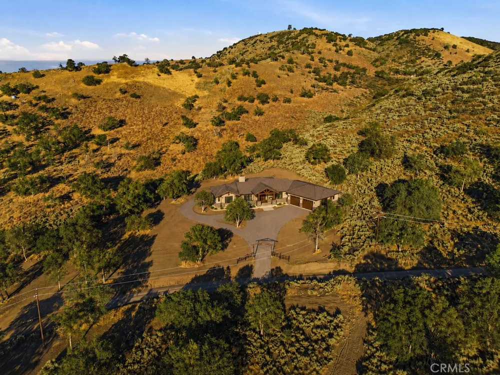 Chalet Tehachapi, CA 93561