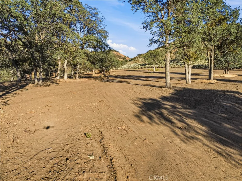 Chalet Tehachapi, CA 93561