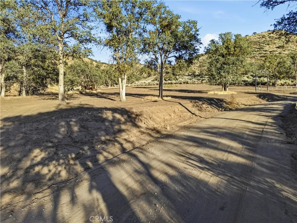 Chalet Tehachapi, CA 93561