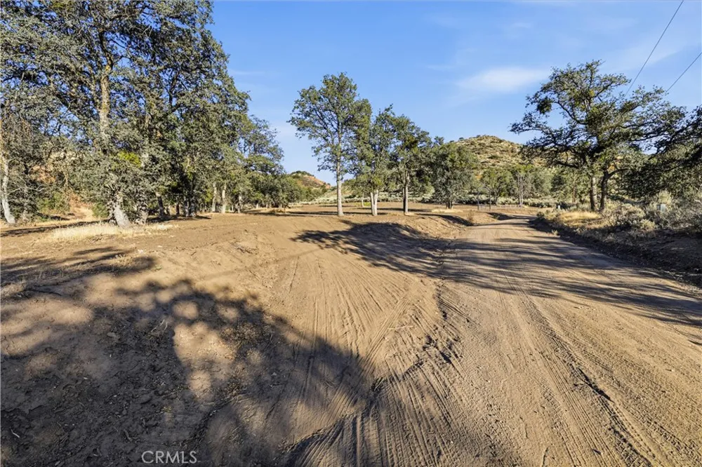 Chalet Tehachapi, CA 93561