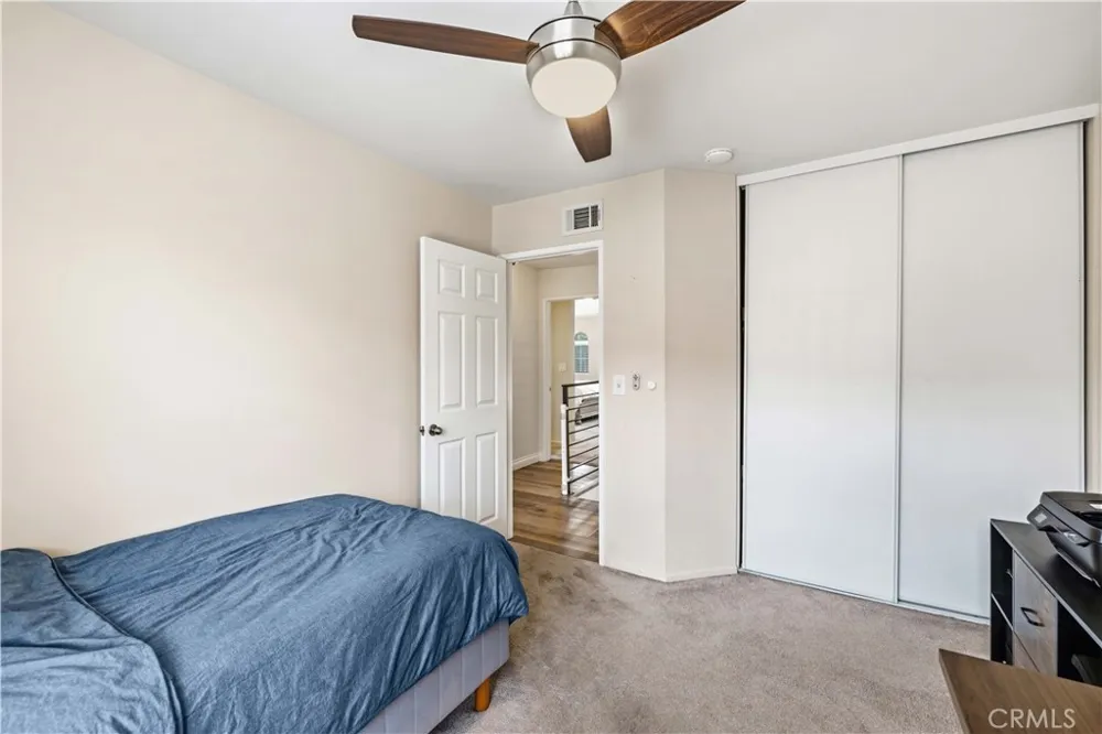 28148 Bobwhite Circle #64 Saugus, CA 91350