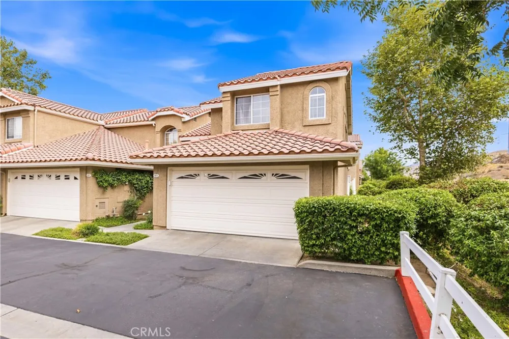 28148 Bobwhite Circle #64 Saugus, CA 91350