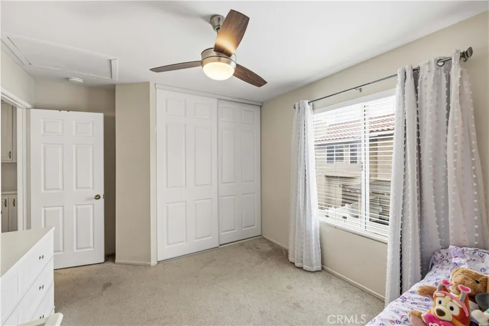 28148 Bobwhite Circle #64 Saugus, CA 91350