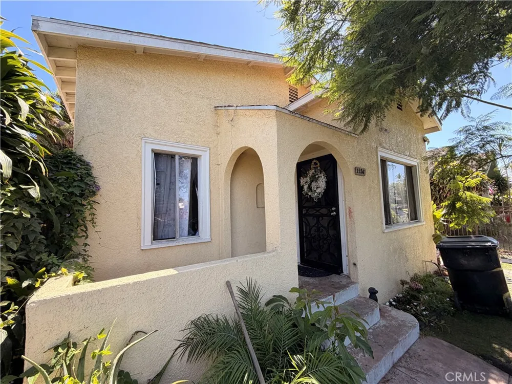 1156 E 65th Los Angeles, CA 90001