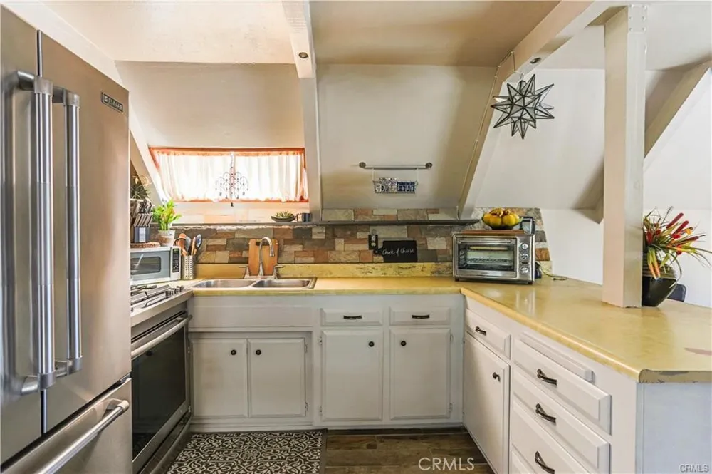 1916 Poplar Pine Mountain Club, CA 93222