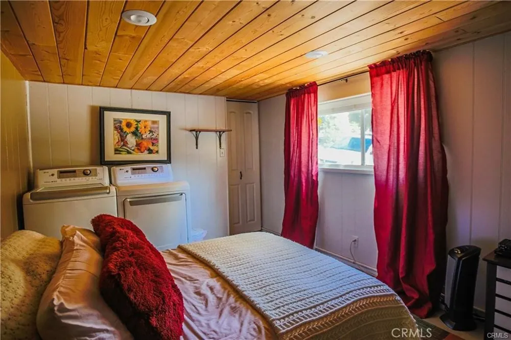 1916 Poplar Pine Mountain Club, CA 93222