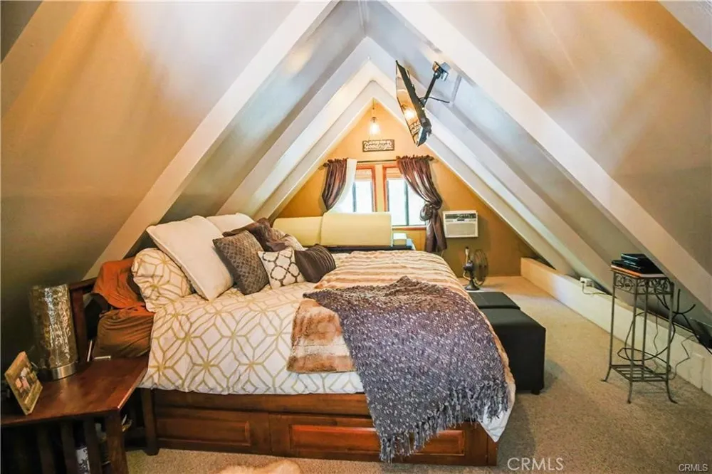 1916 Poplar Pine Mountain Club, CA 93222