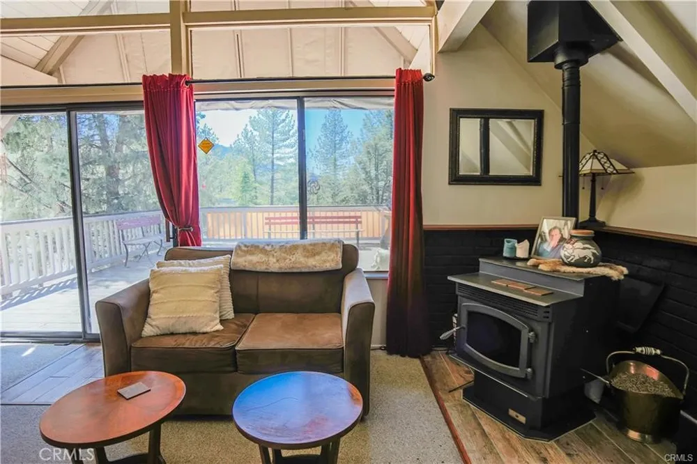 1916 Poplar Pine Mountain Club, CA 93222