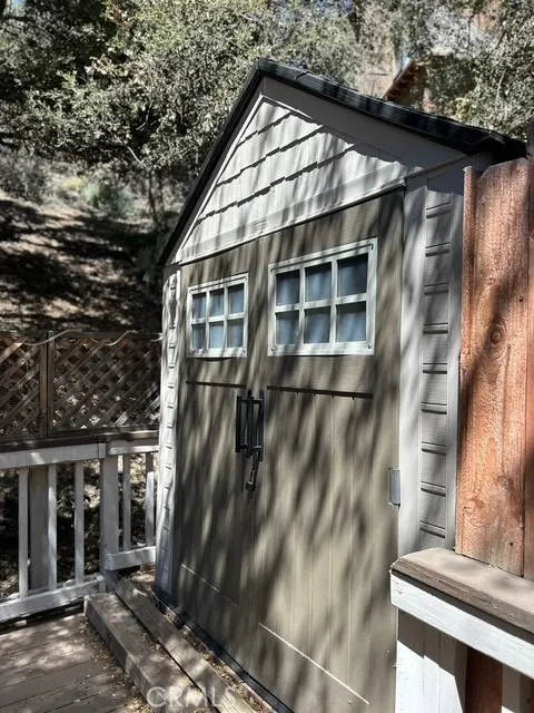 1916 Poplar Pine Mountain Club, CA 93222