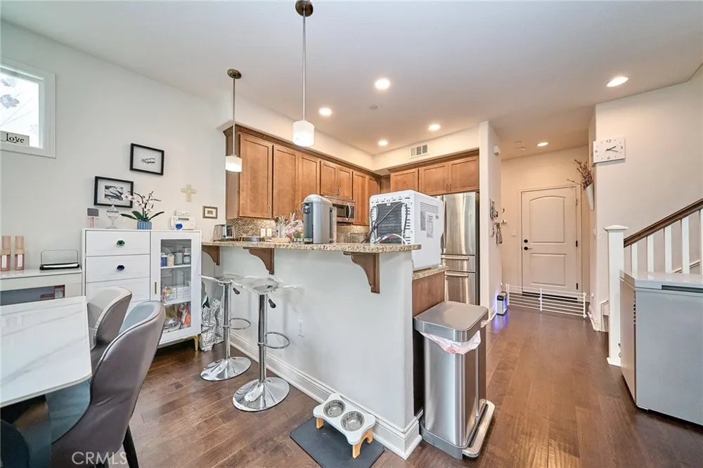 21125 Ingomar Court Canoga Park, CA 91304