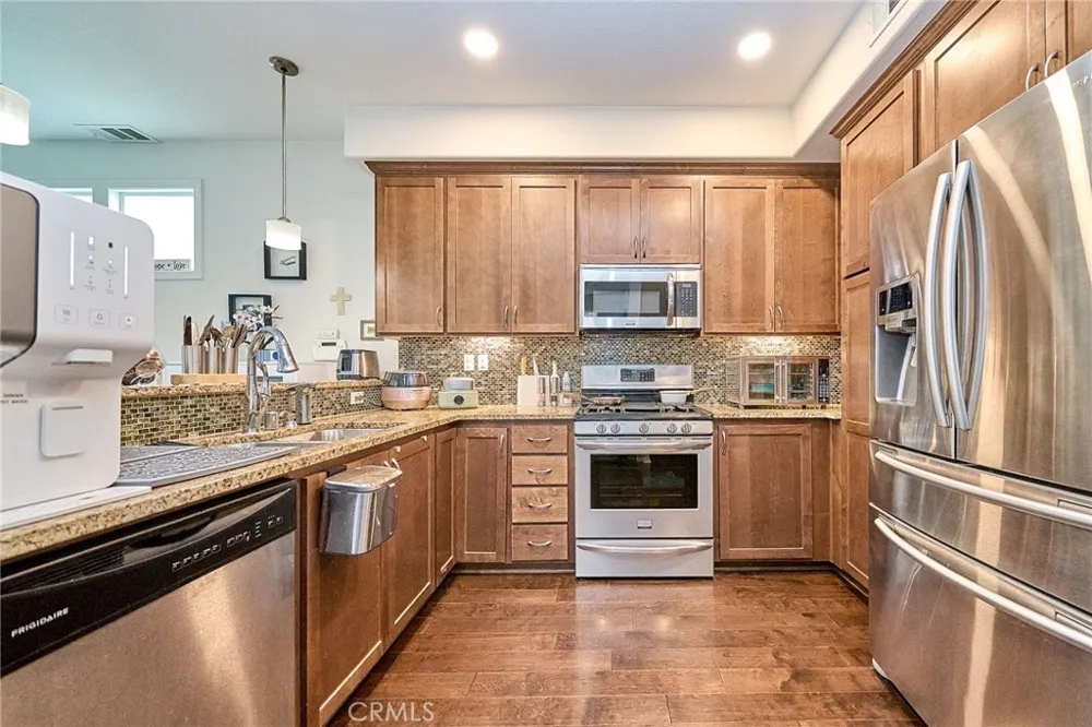 21125 Ingomar Court Canoga Park, CA 91304