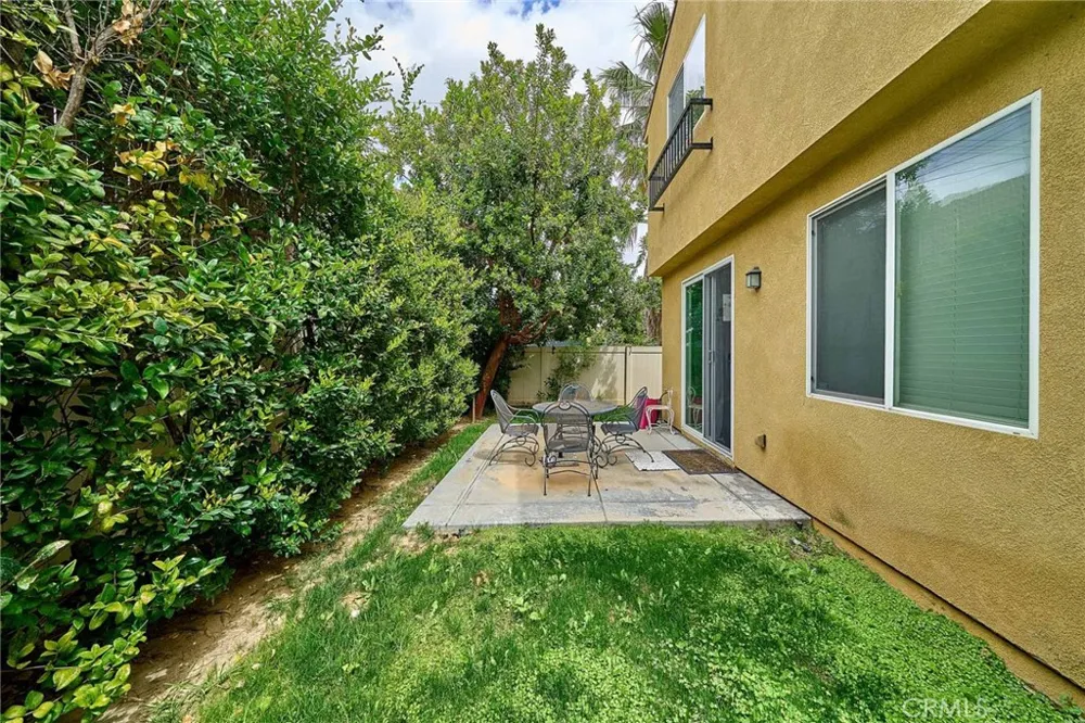 21125 Ingomar Court Canoga Park, CA 91304