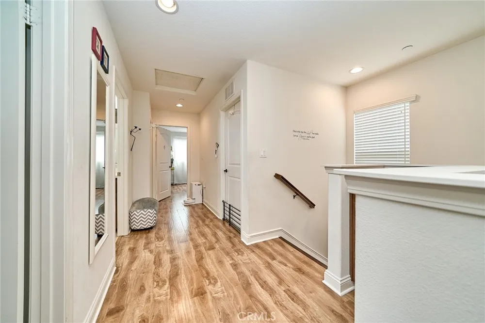 21125 Ingomar Court Canoga Park, CA 91304