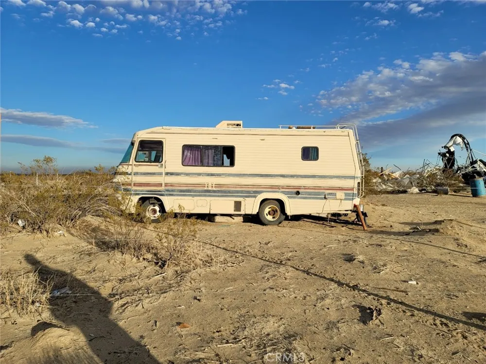 190 St E & Ave S14 Palmdale, CA 93591