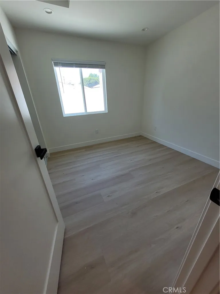 8321 Quartz Avenue #1/4 Winnetka, CA 91306