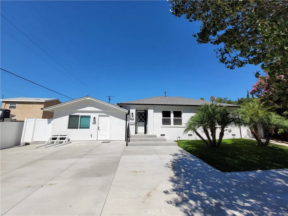 8321 Quartz Avenue #1/4 Winnetka, CA 91306