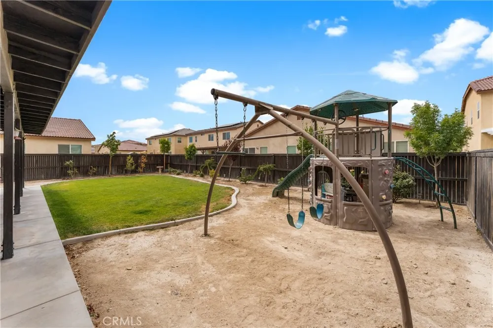 2830 La Calle Audaz Rosamond, CA 93560
