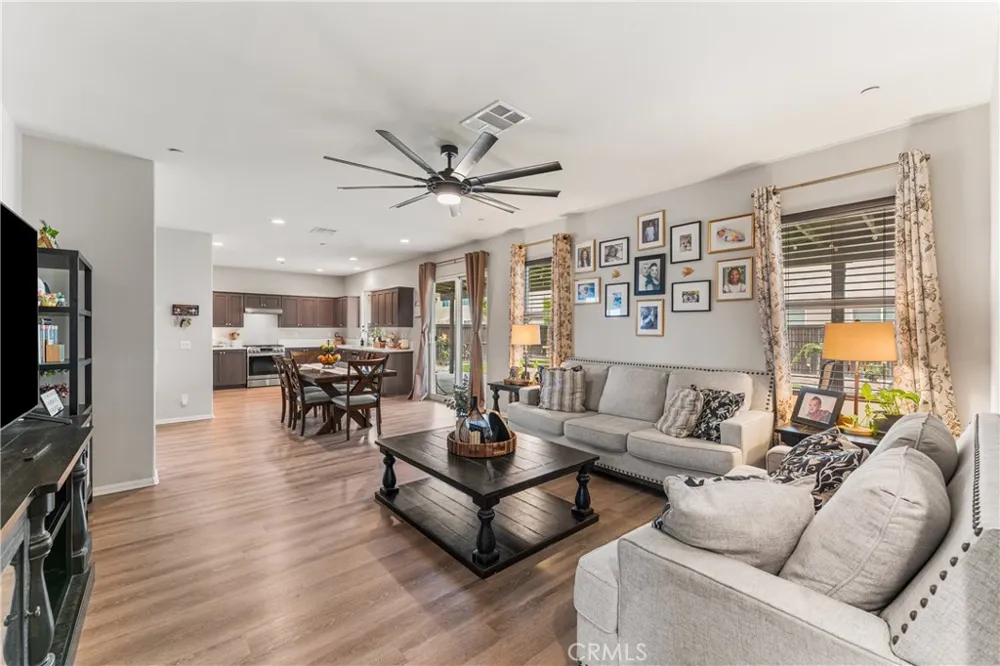 2830 La Calle Audaz Rosamond, CA 93560