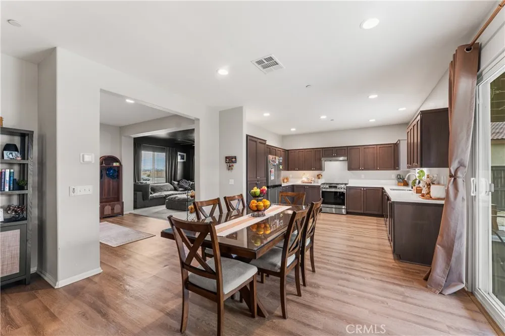 2830 La Calle Audaz Rosamond, CA 93560