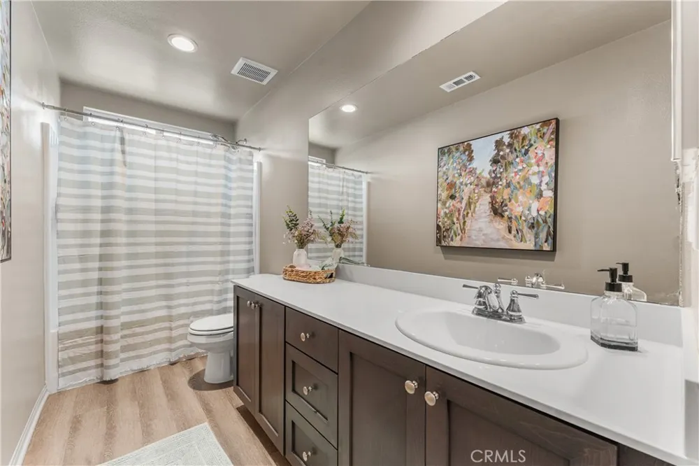 2830 La Calle Audaz Rosamond, CA 93560
